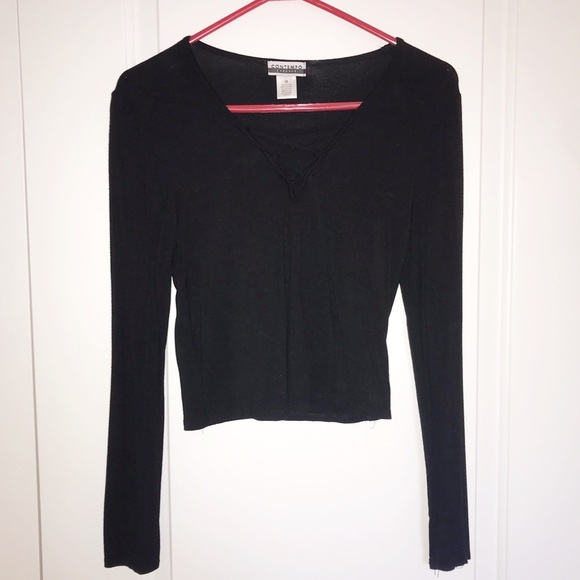 Tops - Black Long Sleeve V Neck Top